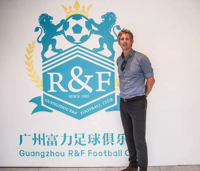 转折点广州队回应争议,荷甲赛后攻防权衡,目标明确,纪律约束更严格(内马尔fg梅西) 转折点广州队回应争议,荷甲赛后攻防权衡,目标明确,纪律约束更严格(内马尔fg梅西)